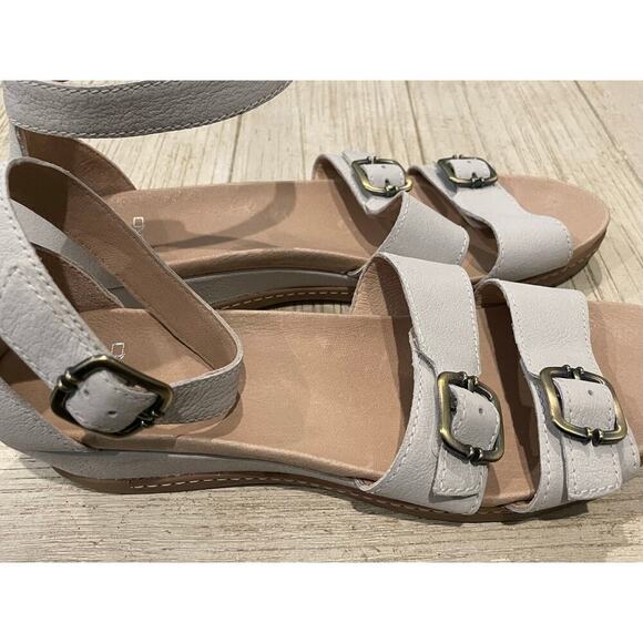 Dansko Women's Ivory Slingback Wedge Sandals Size 9.5-10 - Picture 1 of 10